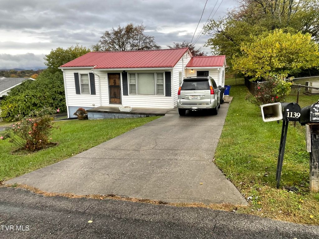 Photo of 1139 Harrell Street, Morristown, TN 37814 (MLS # 9990196)