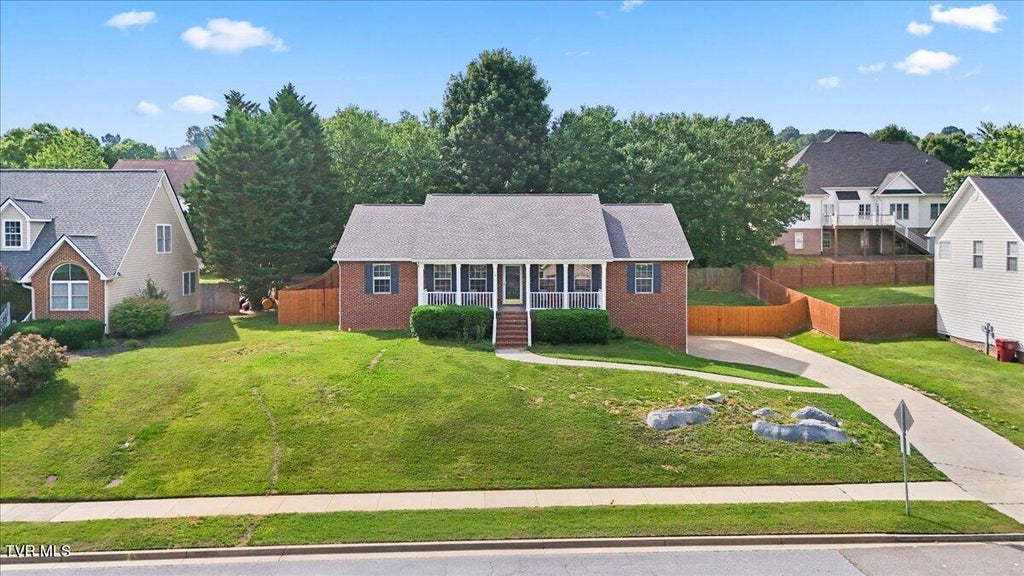 Photo of 107 Lee Carter Drive, Johnson City, TN 37601 (MLS # 9996872)