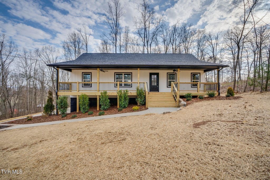 Photo of 137 Madeline Lane, Rogersville, TN 37857 (MLS # 9991847)