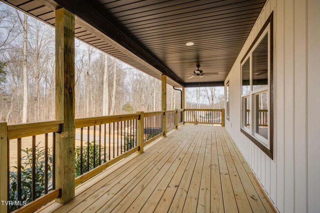 Photo of 137 Madeline Lane, Rogersville, TN 37857 (MLS # 9991847)