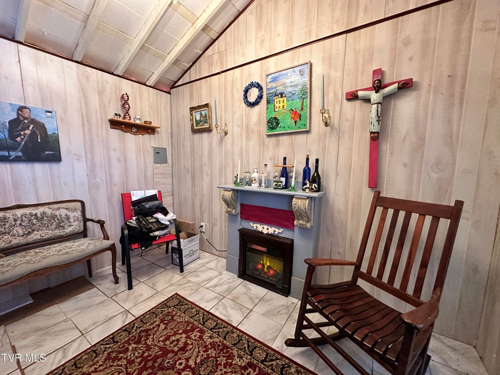 Photo of 125 Locust Winds Drive, Elizabethton, TN 37643 (MLS # 9989814)