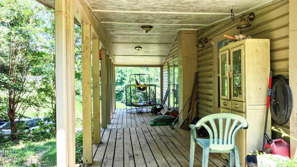 Photo of 111 Elvin Shirley Road, Johnson City, TN 37601 (MLS # 9998455)