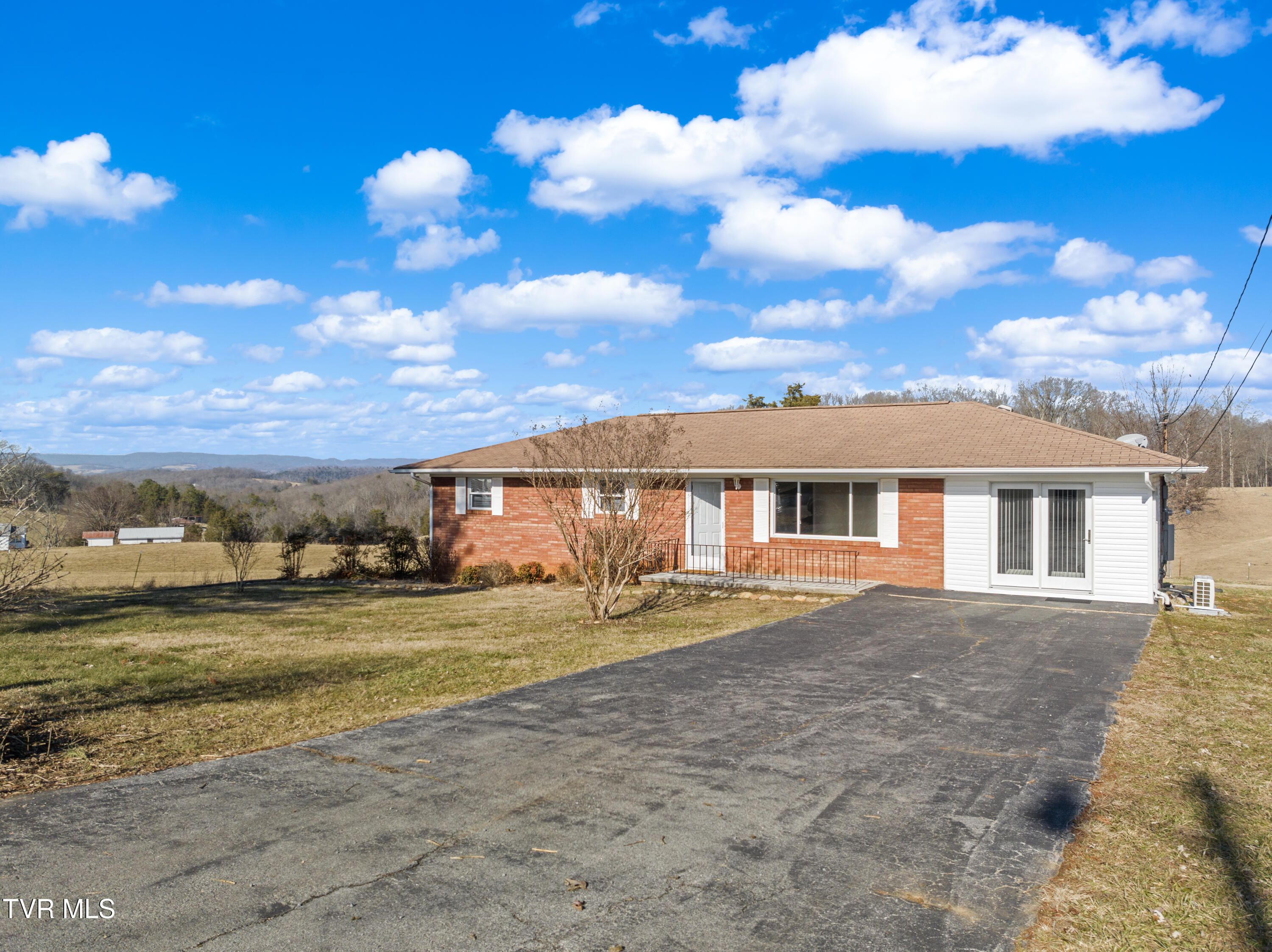 596 Wanda Drive, Talbott, Tennessee image 1