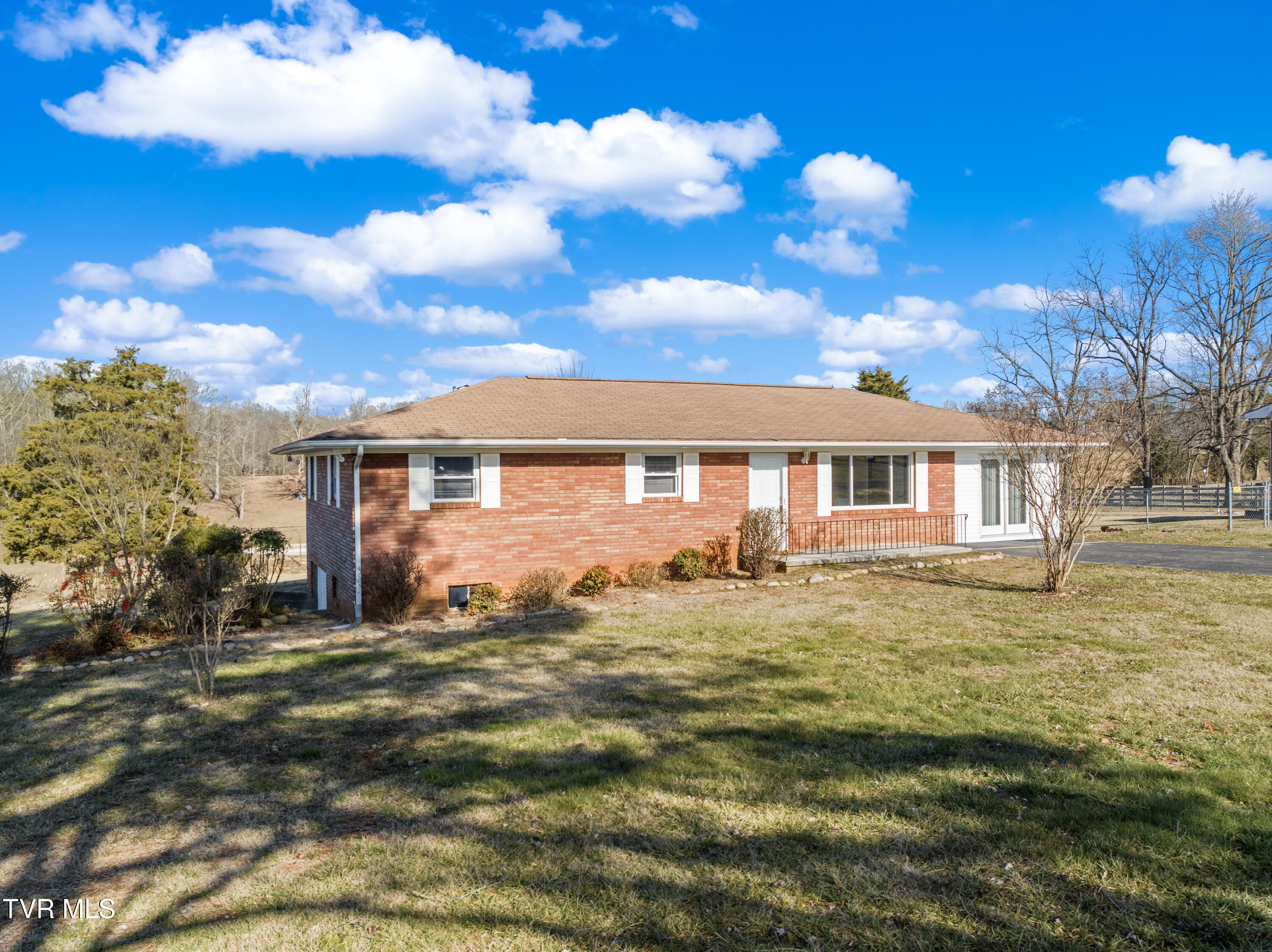 596 Wanda Drive, Talbott, Tennessee image 2