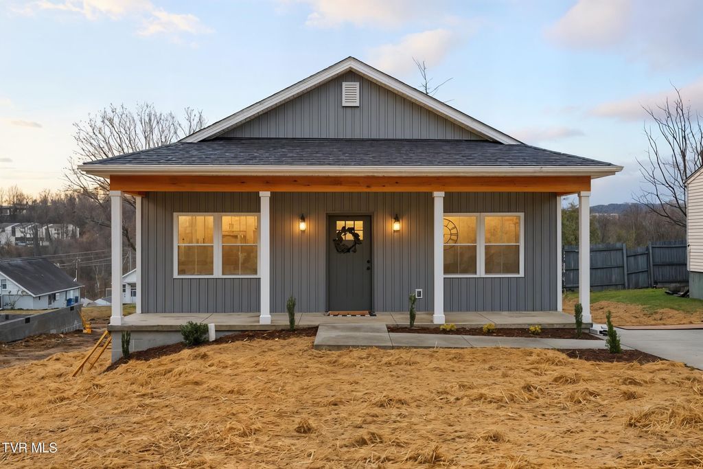 Photo of 389 Wallace Pike, Bristol, VA 24201 (MLS # 9994632)