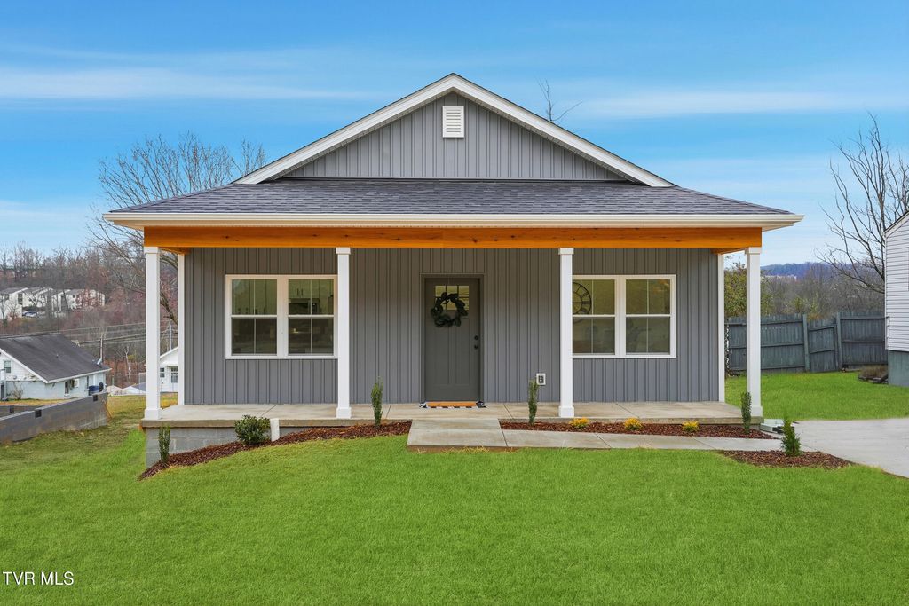 Photo of 389 Wallace Pike, Bristol, VA 24201 (MLS # 9994632)