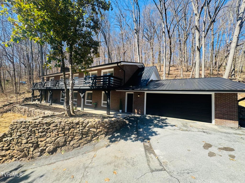 Photo of 2 Rovan Court, Johnson City, TN 37601 (MLS # 9992315)