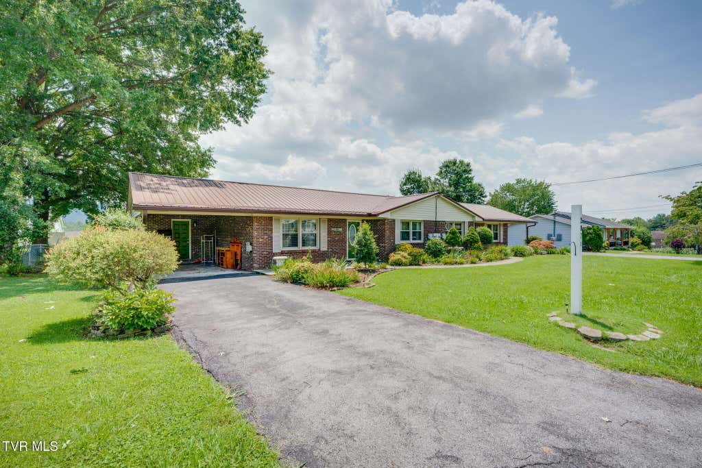 Photo of 207 Cherry Street, Mount Carmel, TN 37645 (MLS # 9999021)