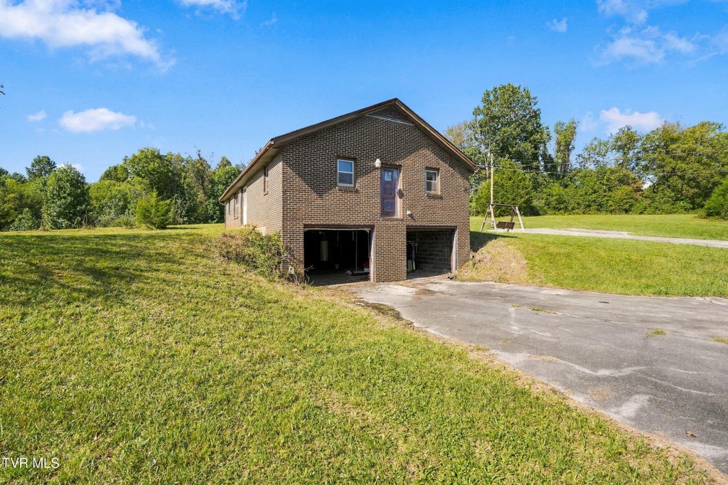 Photo of 800 Antioch Road, Johnson City, TN 37604 (MLS # 10001562)