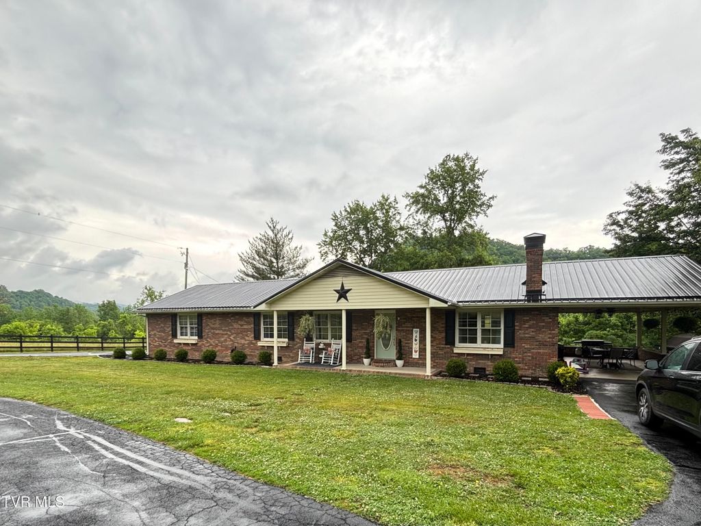 Photo of 11062 Clinch River Highway, Fort Blackmore, VA 24250 (MLS # 9995755)