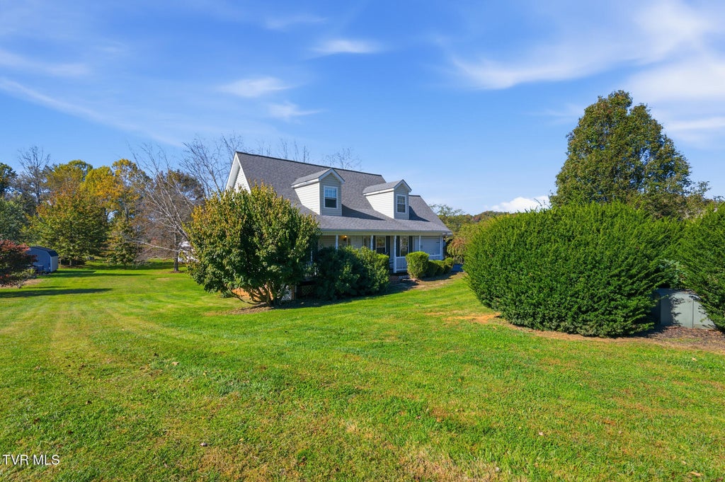 Photo of 18090 Brekenridge Court, Abingdon, VA 24211 (MLS # 10002477)