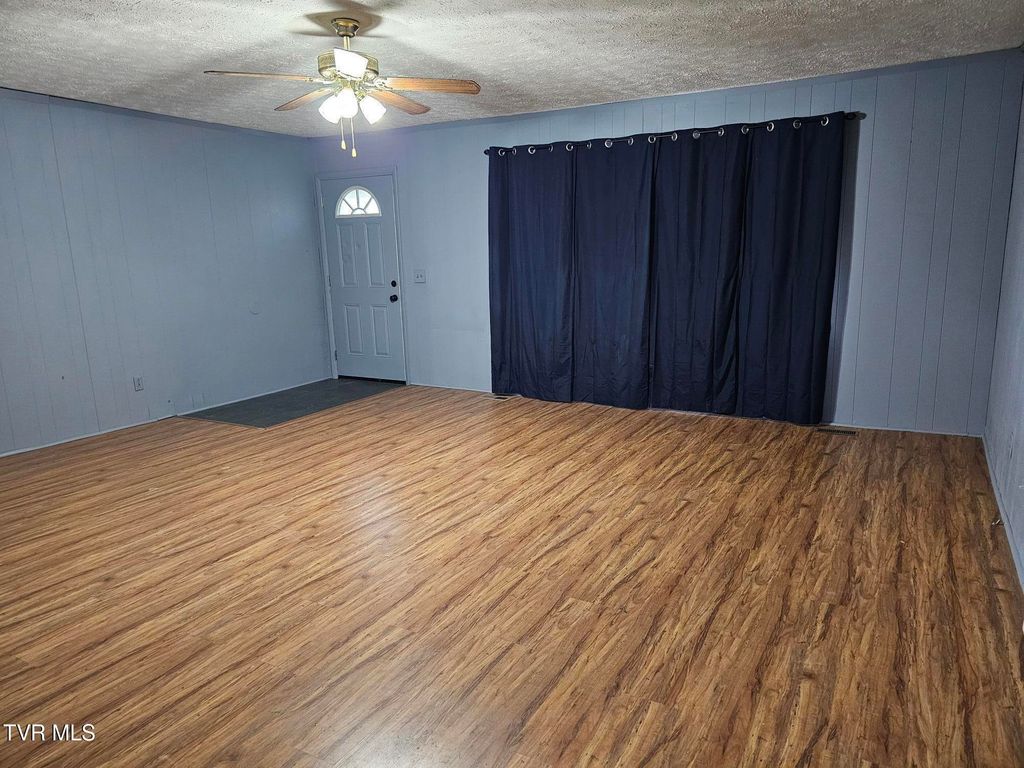 Photo of 209 Highfield Road #A, Bristol, TN 37620 (MLS # 9989073)