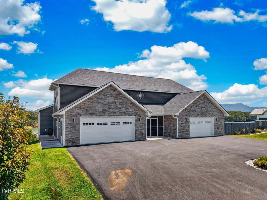 Photo of 1964 Harbor Hills Drive, Dandridge, TN 37725 (MLS # 9999357)