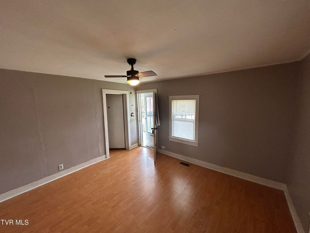 Photo of 402 Clay Street, Rogersville, TN 37857 (MLS # 9991873)