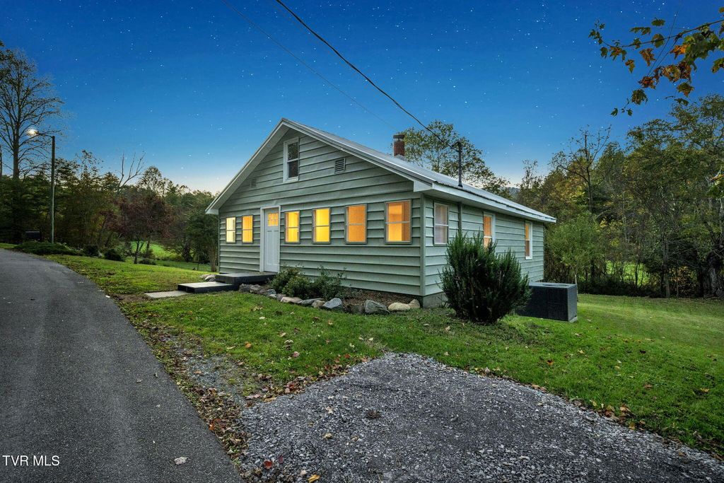 Photo of 110 Old Ridge Road, Erwin, TN 37650 (MLS # 9987063)