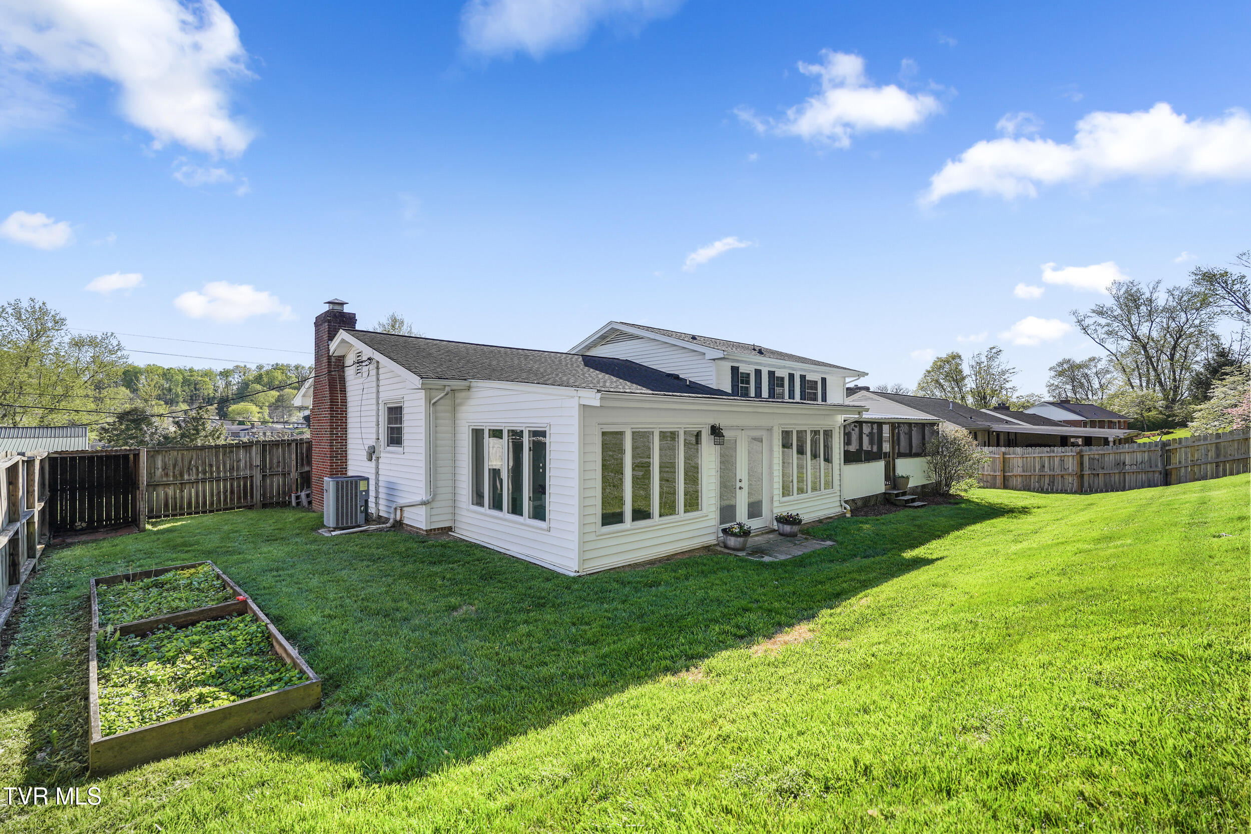 610 Pine Hill Road, Elizabethton, Tennessee image 6