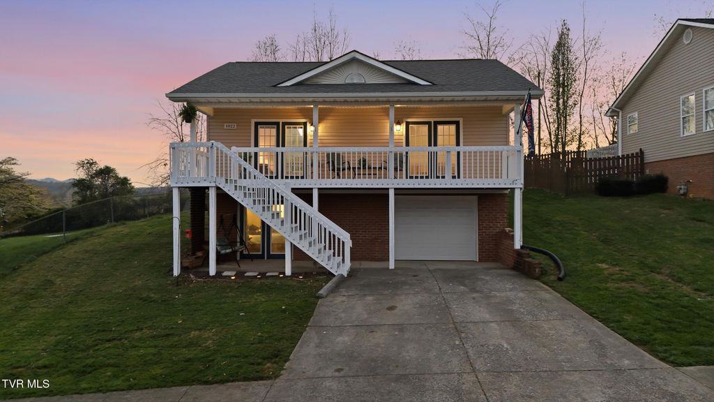 Photo of 1022 Justus Drive, Johnson City, TN 37604 (MLS # 9992945)