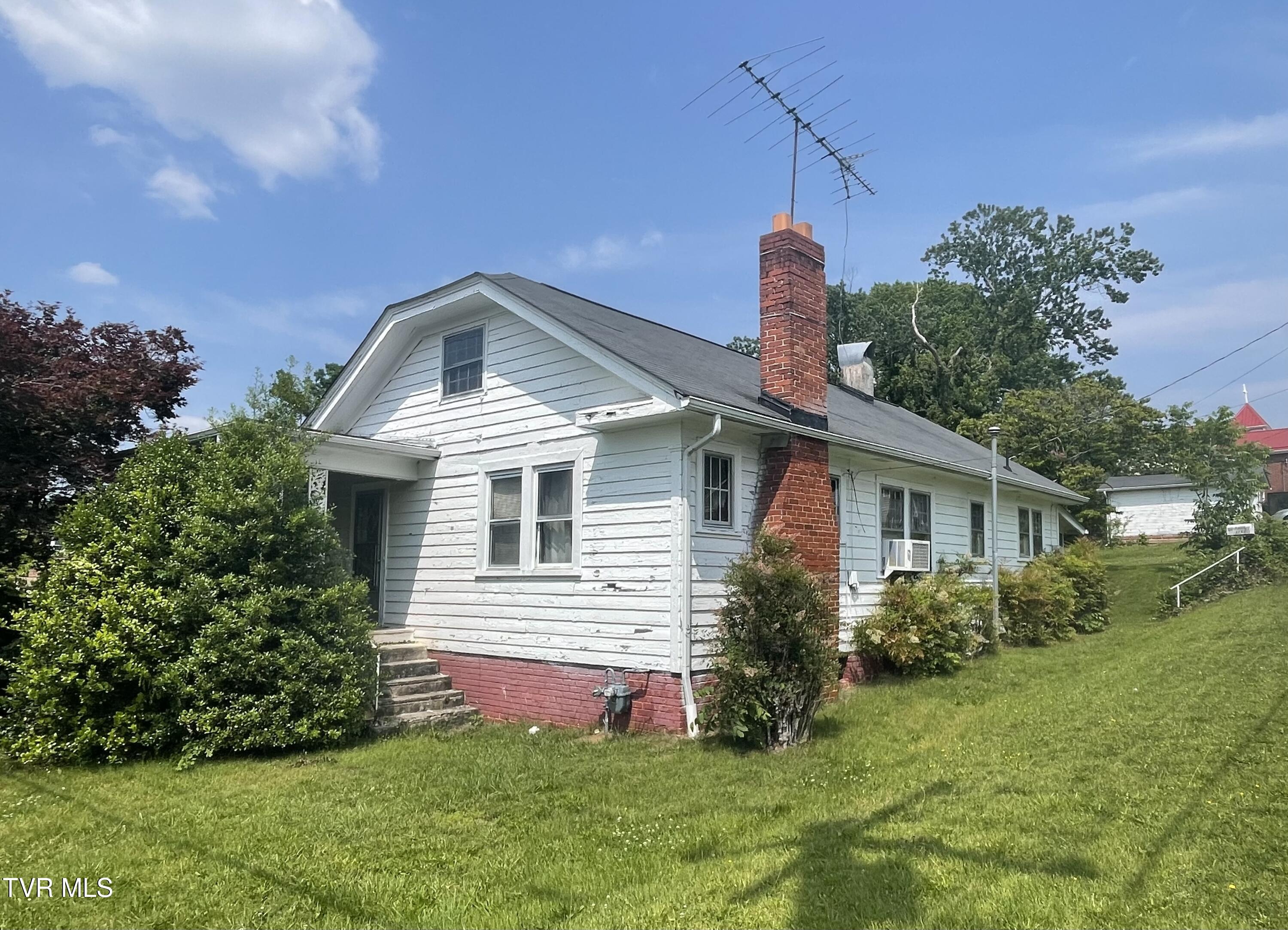 855 Marion Avenue, Bristol, Tennessee image 1
