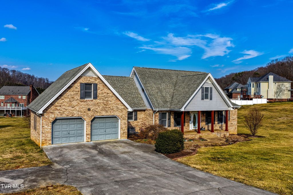 Photo of 604 Snapps Ferry Road, Kingsport, TN 37663 (MLS # 9991123)