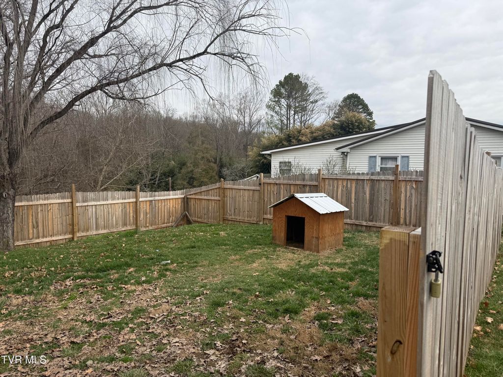 Photo of 3044 Lowrance Drive, Kingsport, TN 37660 (MLS # 9992117)