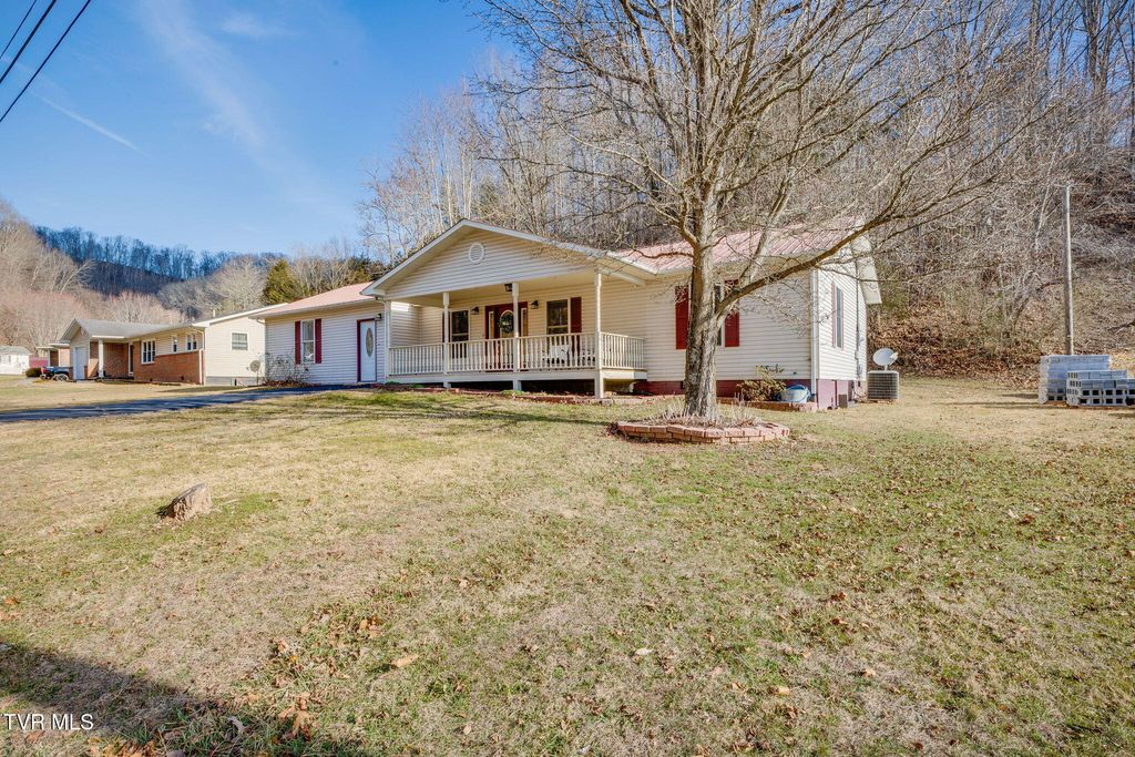 Photo of 152 Country Oaks Drive, Honaker, VA 24260 (MLS # 9990478)