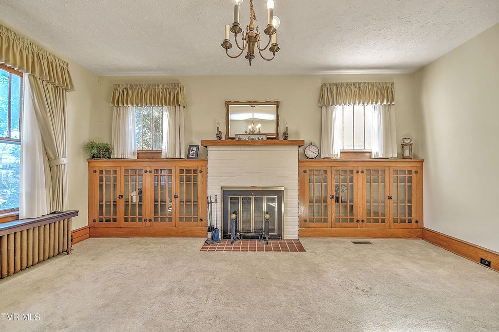 Photo of 724 Park Street, Bristol, VA 24201 (MLS # 9990100)