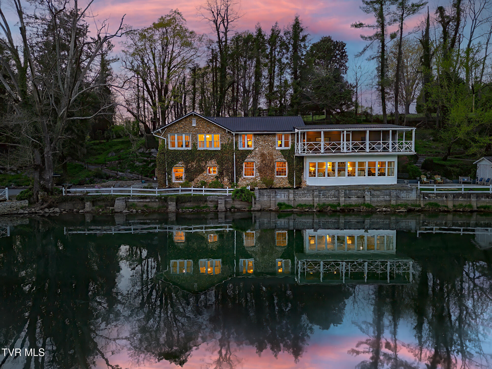1910 Riverside Road, Bristol, Tennessee image 2