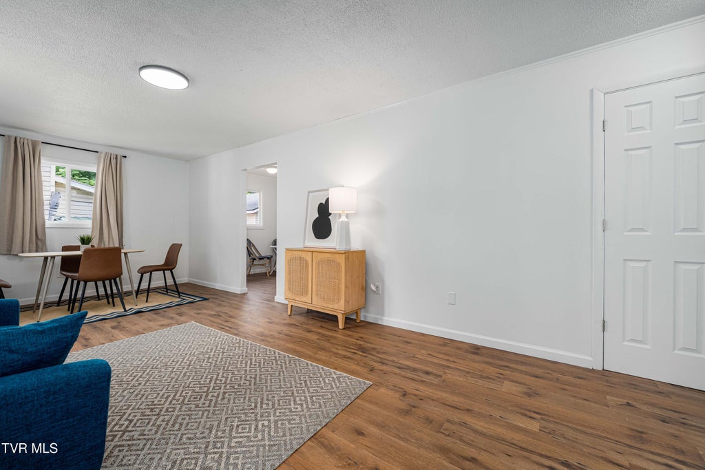 Photo of 905 Grover Street, Johnson City, TN 37601 (MLS # 9996673)