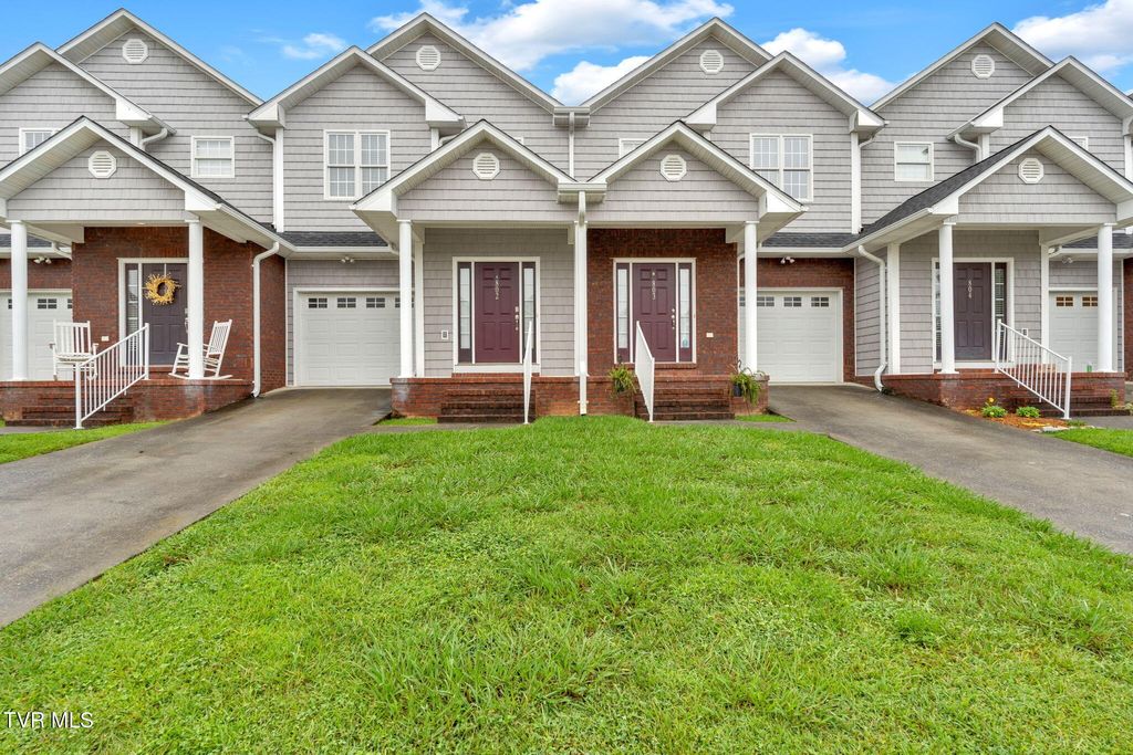 Photo of 200 Deck Lane #802, Blountville, TN 37617 (MLS # 9986594)