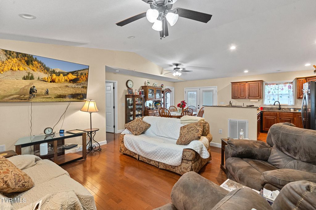 Photo of 44 Primrose Court, Chuckey, TN 37641 (MLS # 9989455)