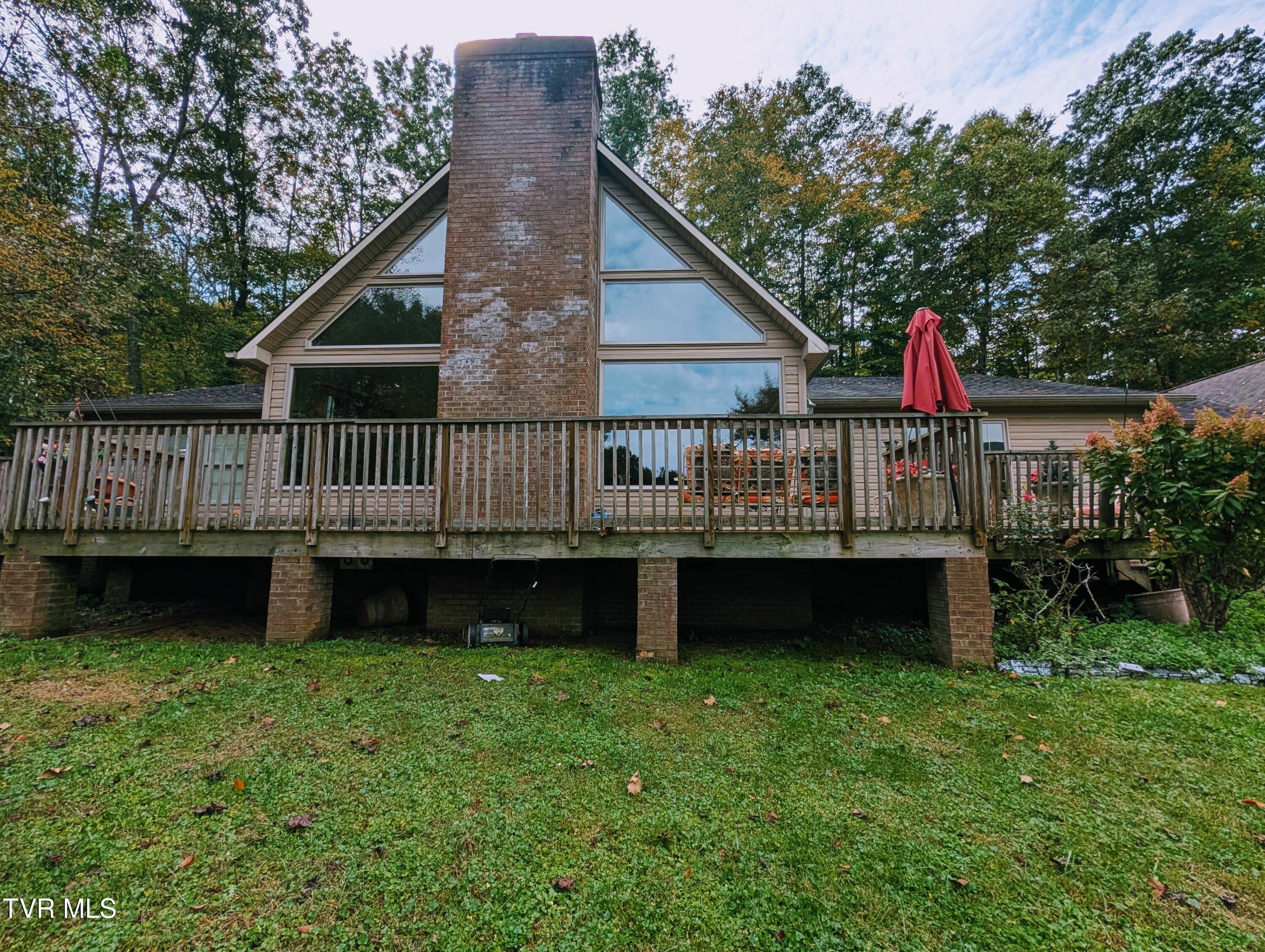 1012 Ridge View Drive