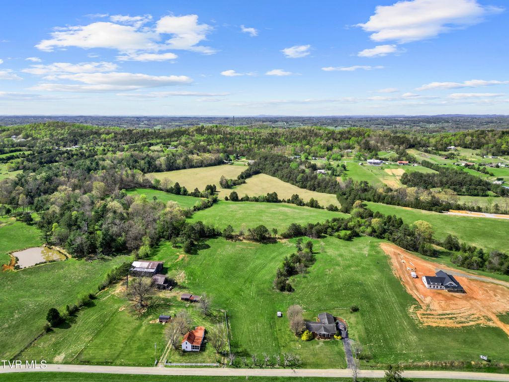 Photo of 3 Red Hill Road, Greeneville, TN 37743 (MLS # 9993608)