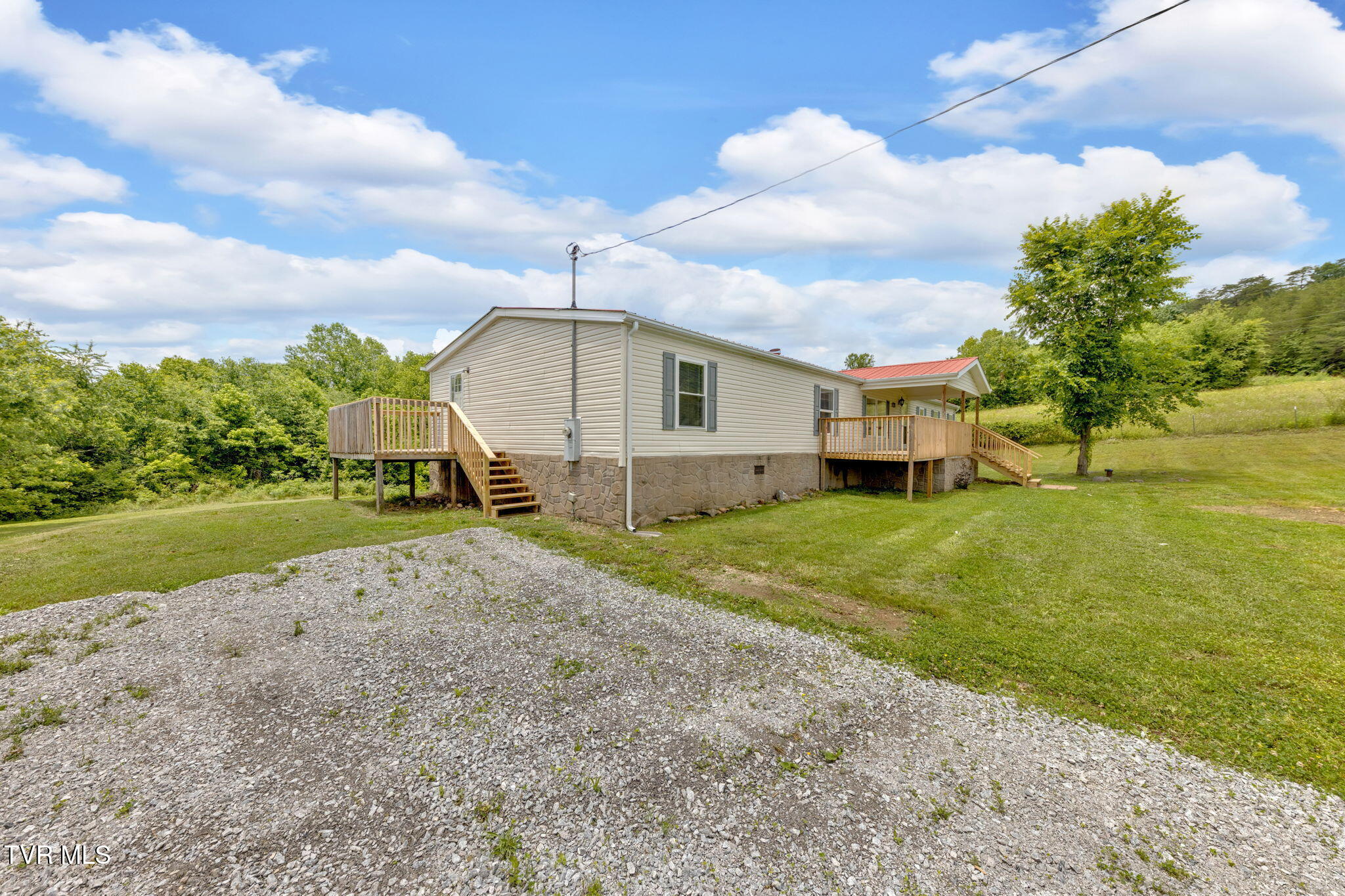 1041 Red Hill Road, Newport, Tennessee image 3