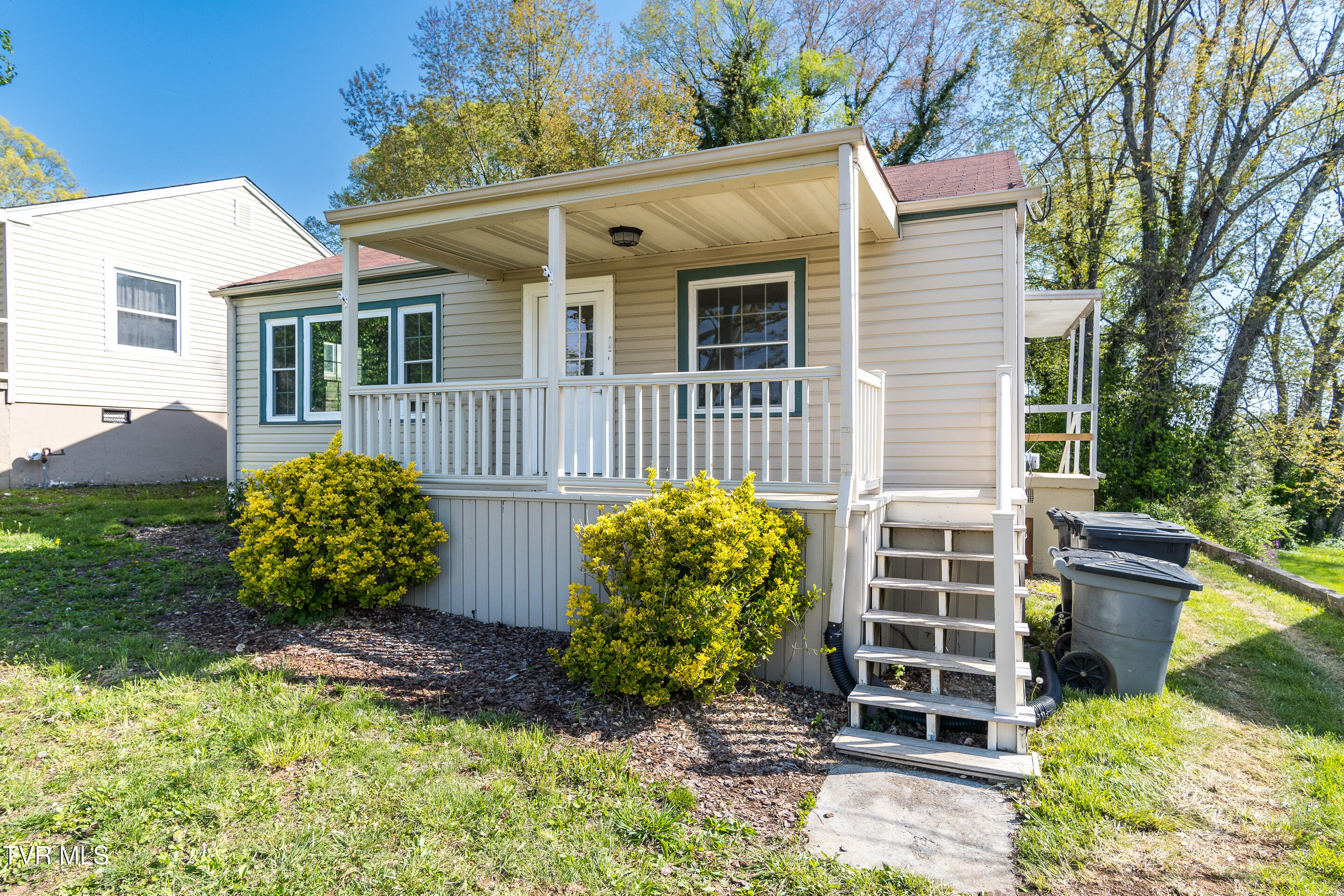 305 Tween Hills Road, Bristol, Tennessee image 4
