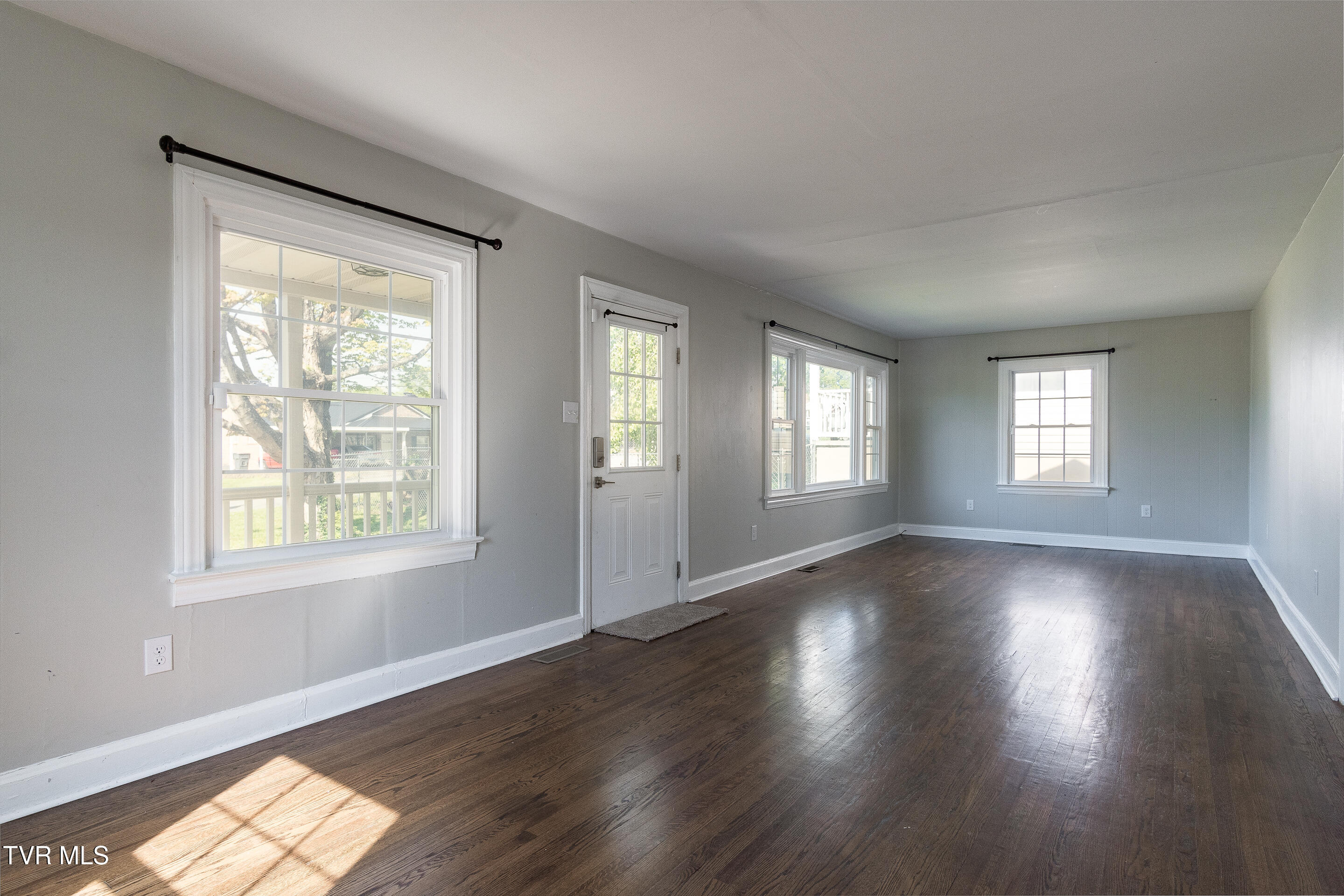 305 Tween Hills Road, Bristol, Tennessee image 13