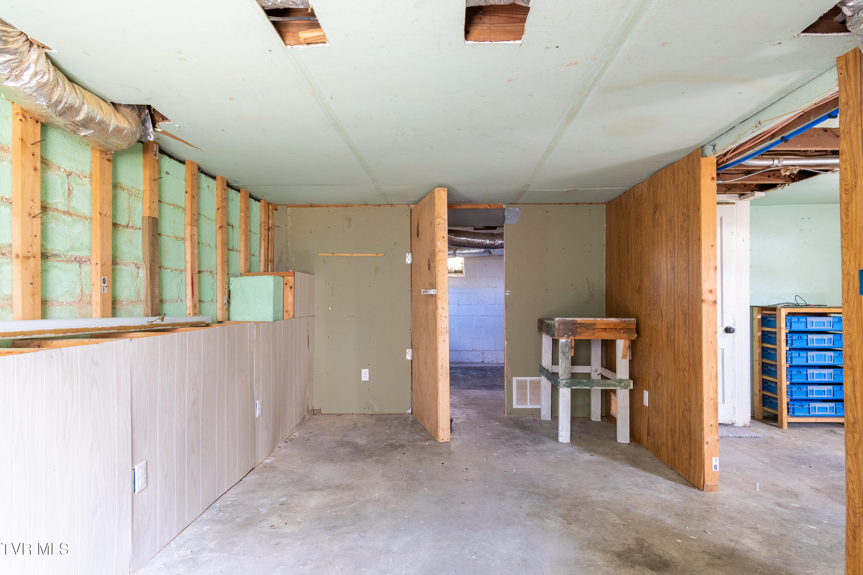 305 Tween Hills Road, Bristol, Tennessee image 32