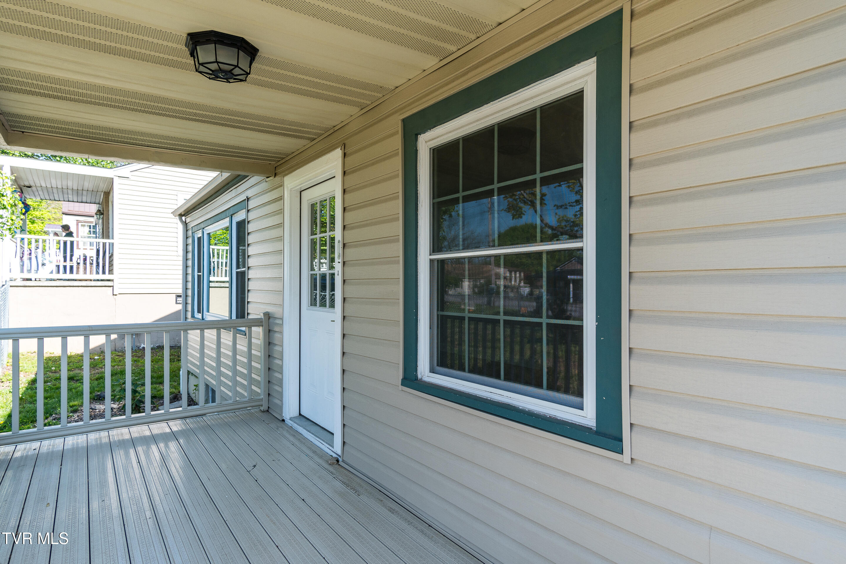 305 Tween Hills Road, Bristol, Tennessee image 5