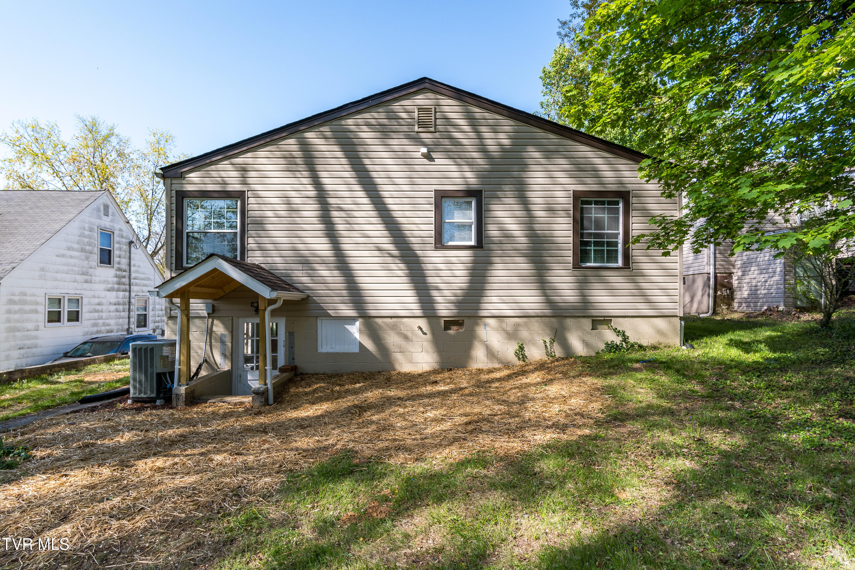 305 Tween Hills Road, Bristol, Tennessee image 10