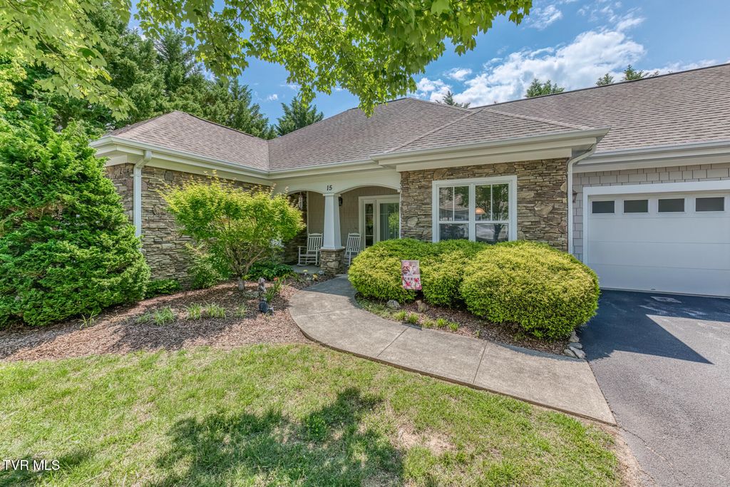 Photo of 211 University Parkway #15, Johnson City, TN 37604 (MLS # 9995401)
