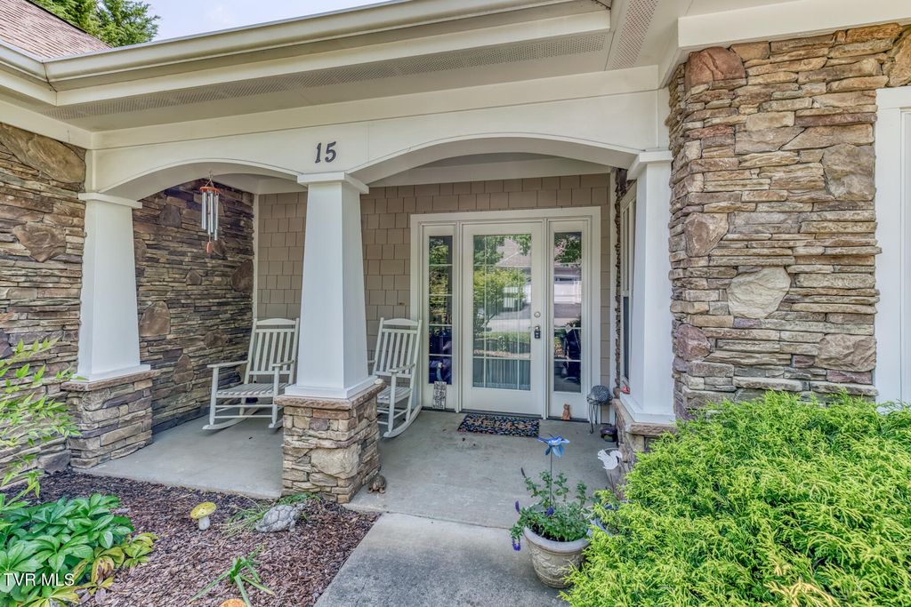 Photo of 211 University Parkway #15, Johnson City, TN 37604 (MLS # 9995401)