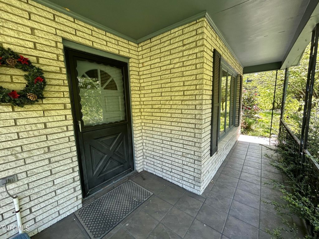 Photo of 665 Isabell Street, Norton, VA 24273 (MLS # 9995018)