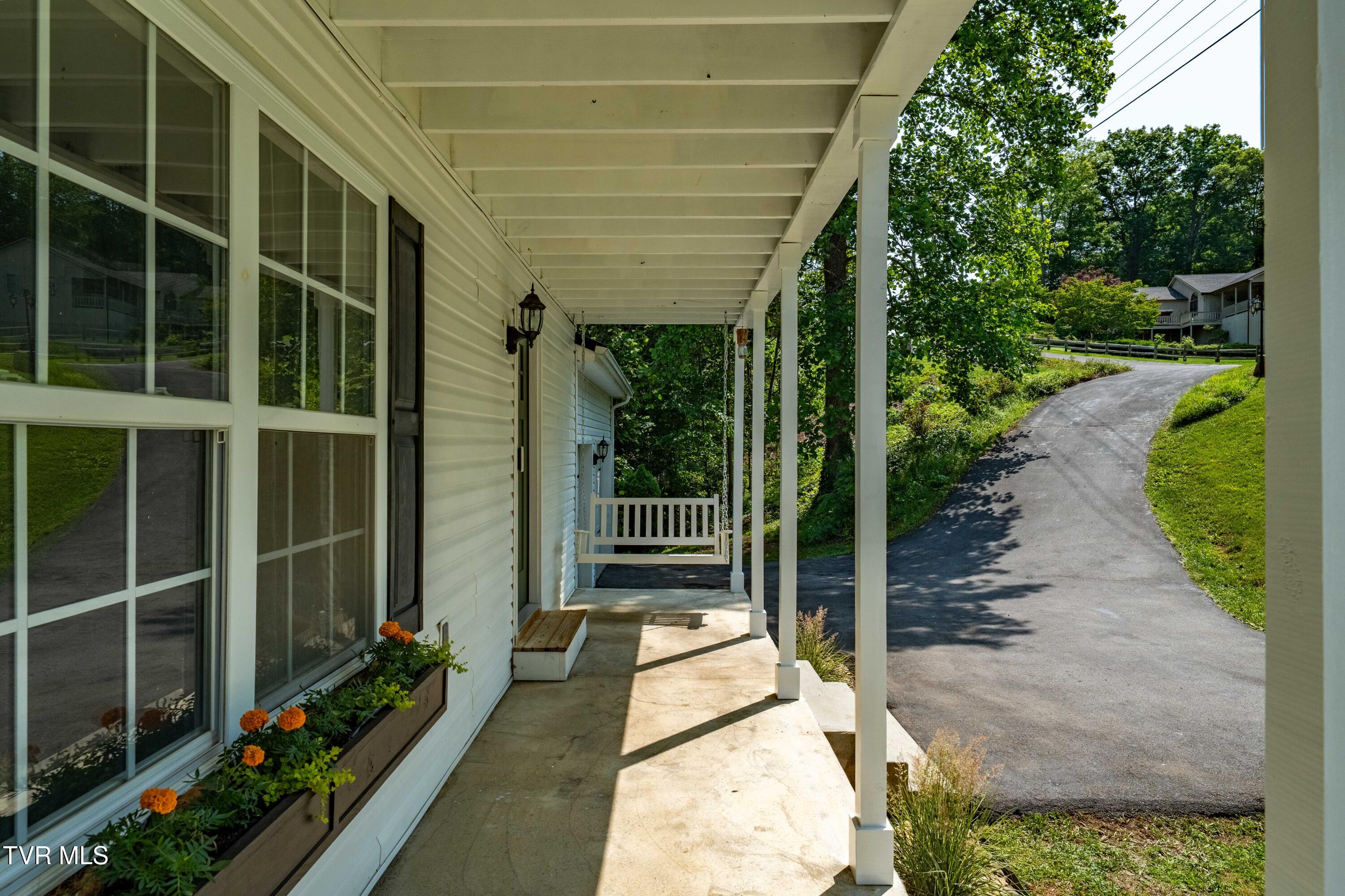 193 River Road, Bluff City, Tennessee image 10