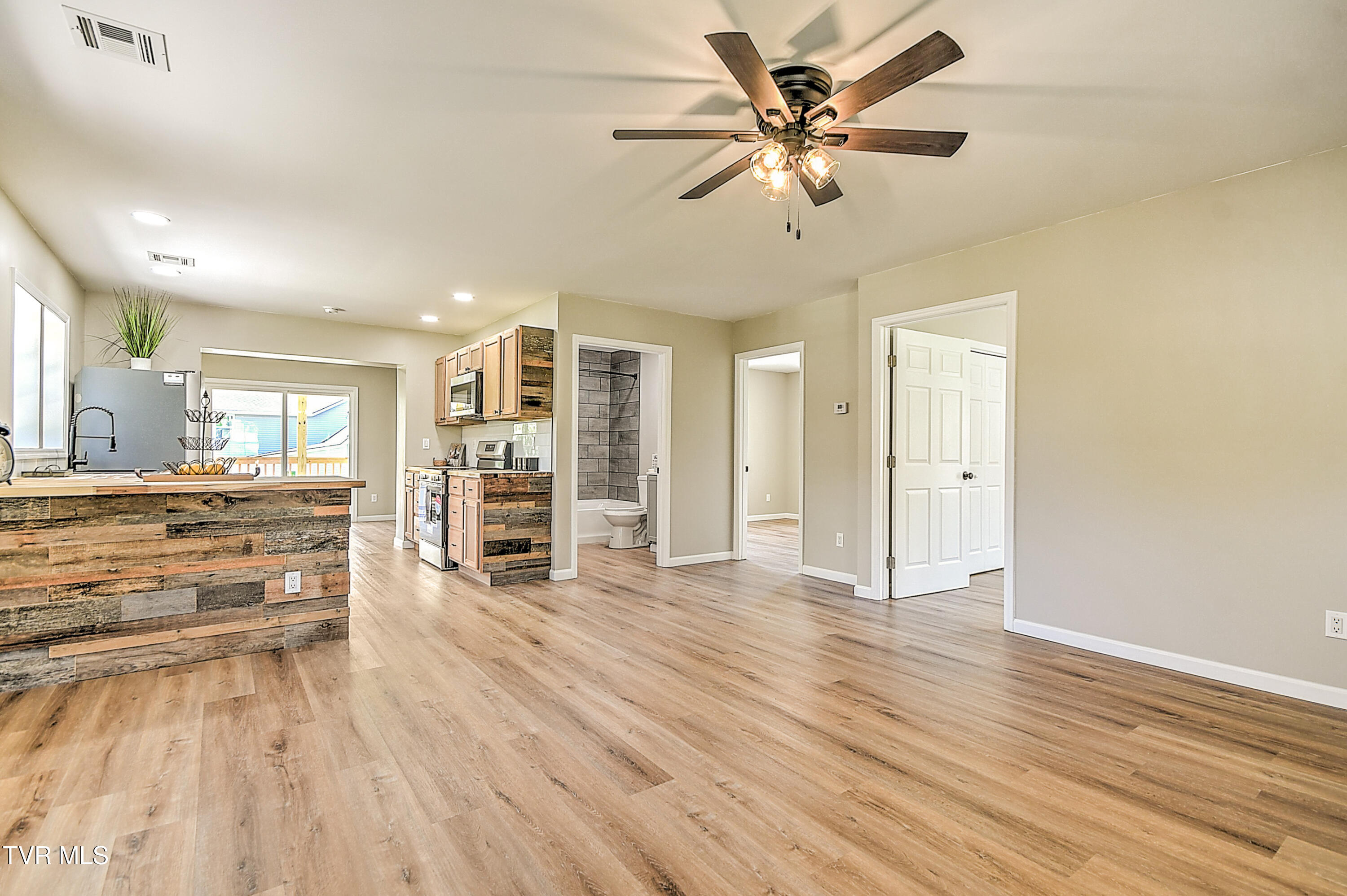 2950 Hilton Road, Gate City, Virginia image 4
