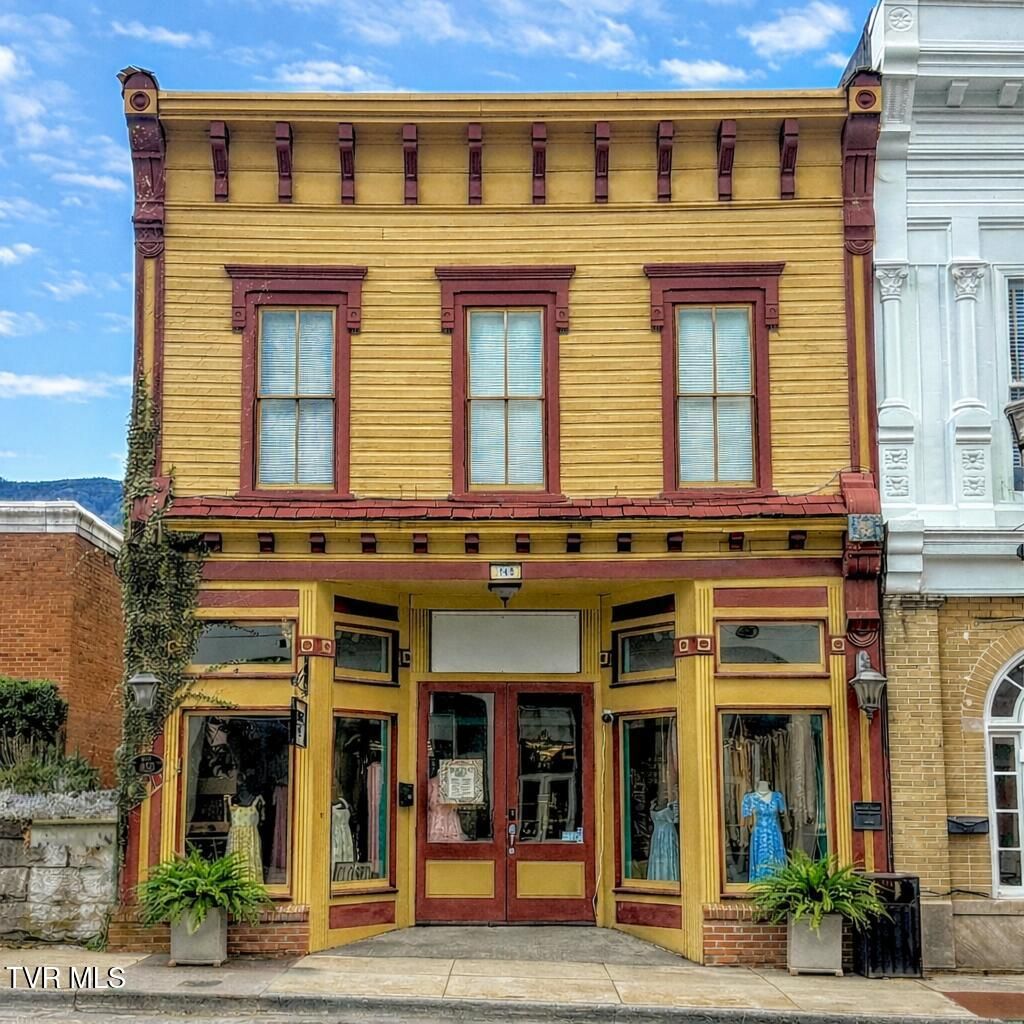 Photo of 145 Main Street, Tazewell, VA 24651 (MLS # 9994186)