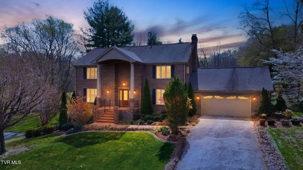 Photo of 232 Roscommon Drive, Bristol, TN 37620 (MLS # 9993402)