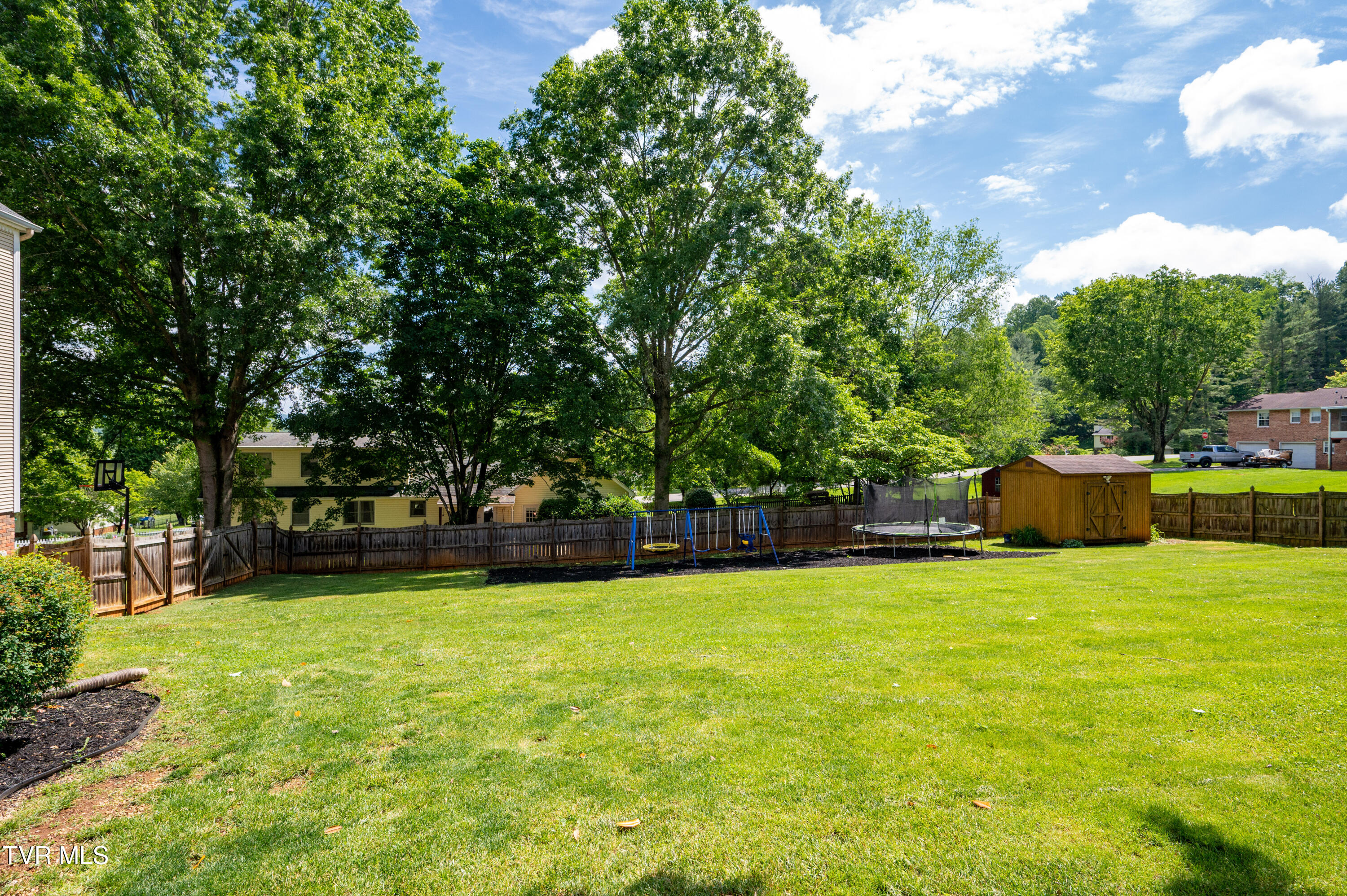 1420 Ruthbrooke Drive, Mount Carmel, Tennessee image 9