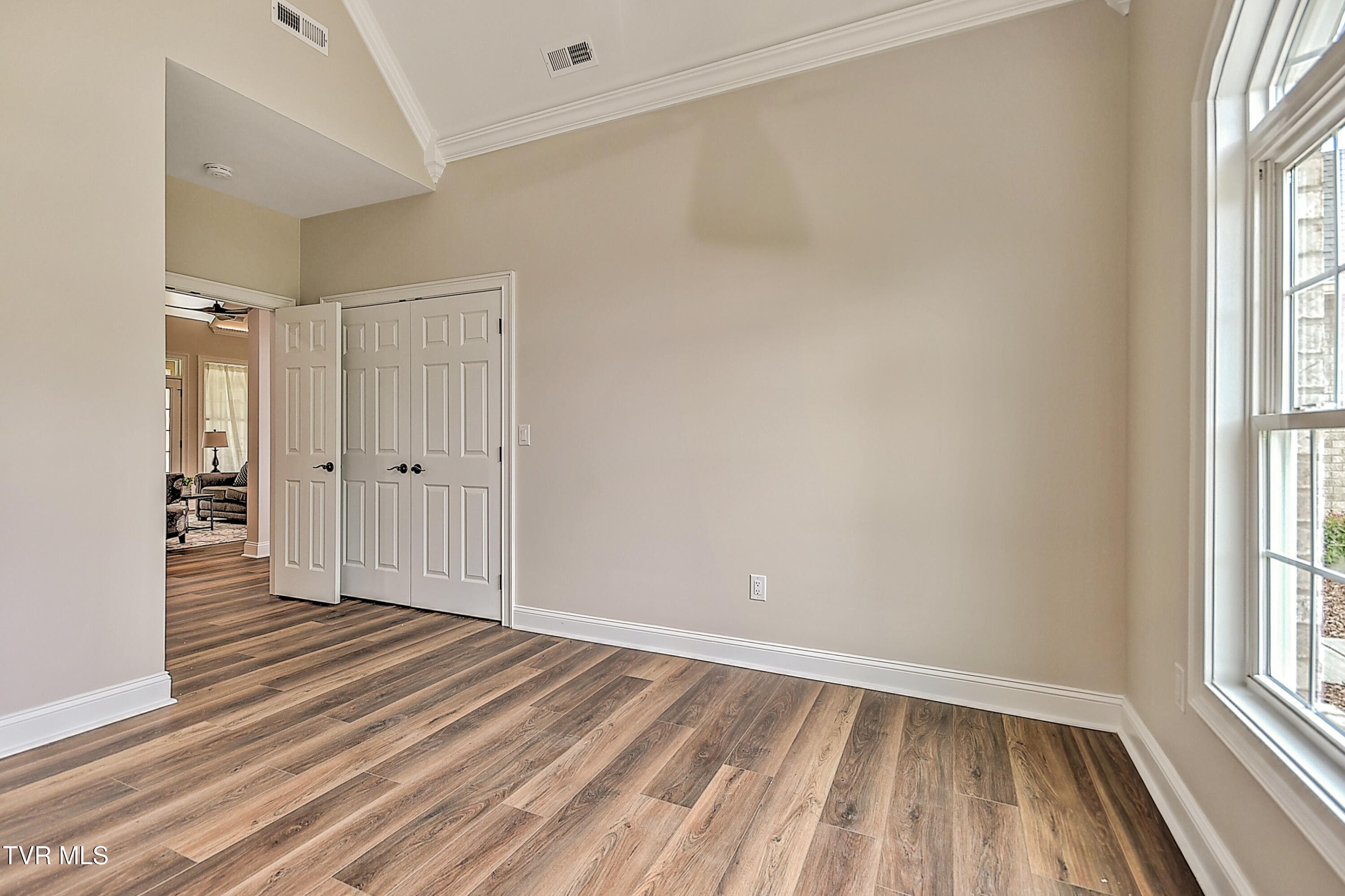302 Charlton Court, Bluff City, Tennessee image 33