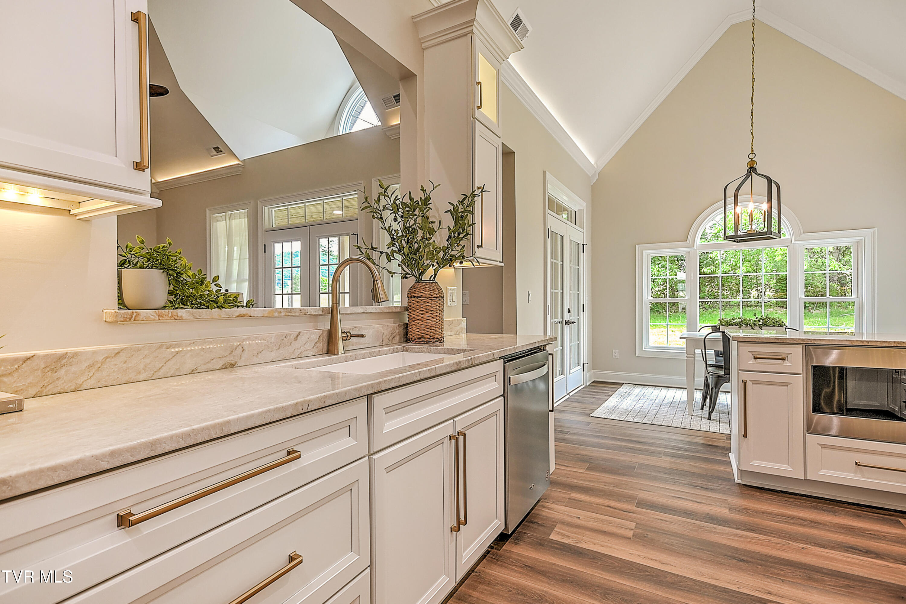 302 Charlton Court, Bluff City, Tennessee image 20