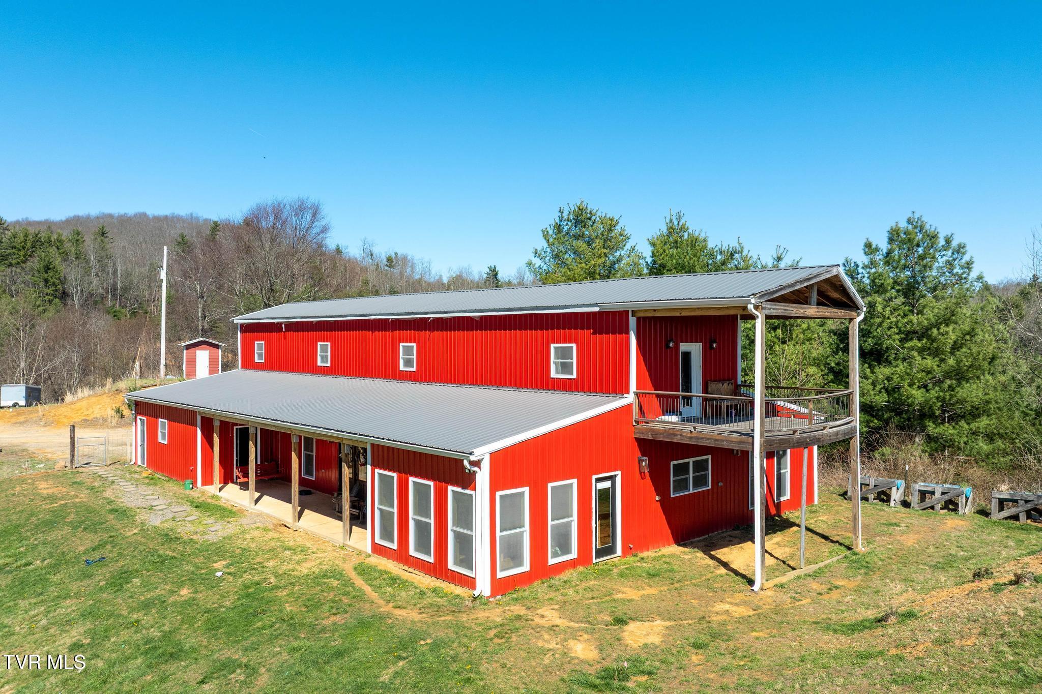 533 Robinson Hollow Lane