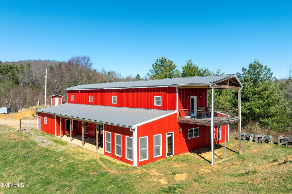 Photo of 533 Robinson Hollow Lane, Mountain City, TN 37683 (MLS # 9993146)